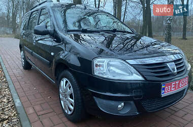 Универсал Dacia Logan MCV 2010 в Хороле