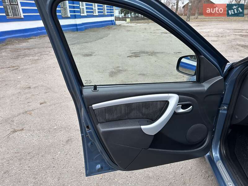 Универсал Dacia Logan MCV 2009 в Сумах