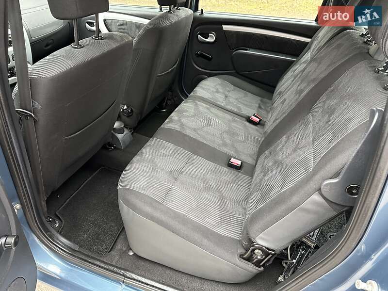 Универсал Dacia Logan MCV 2009 в Сумах