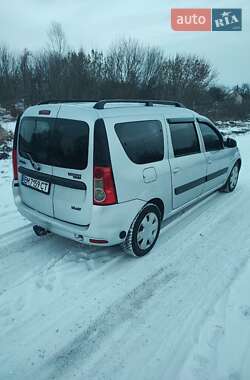 Универсал Dacia Logan MCV 2009 в 