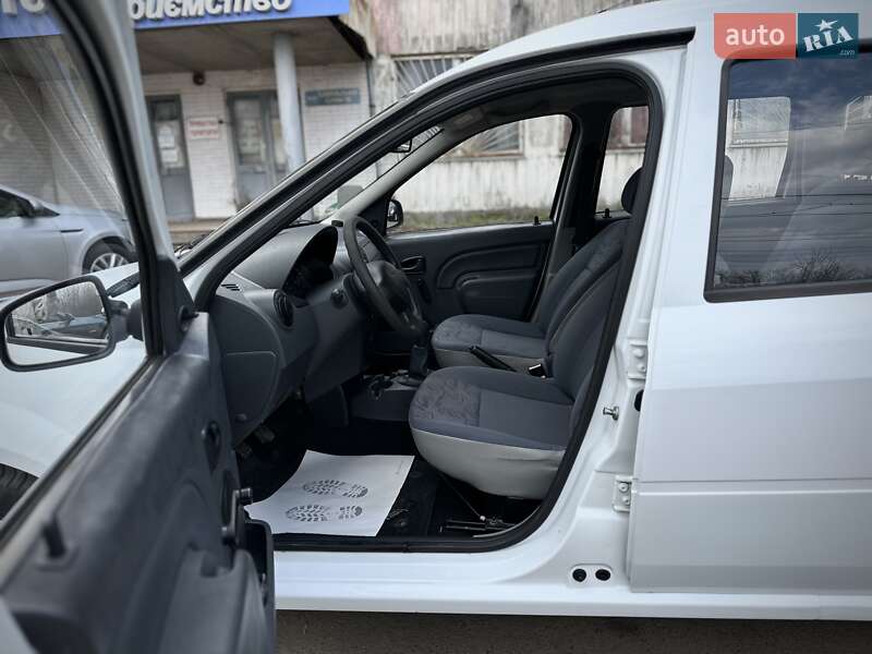 Универсал Dacia Logan MCV 2009 в Сумах
