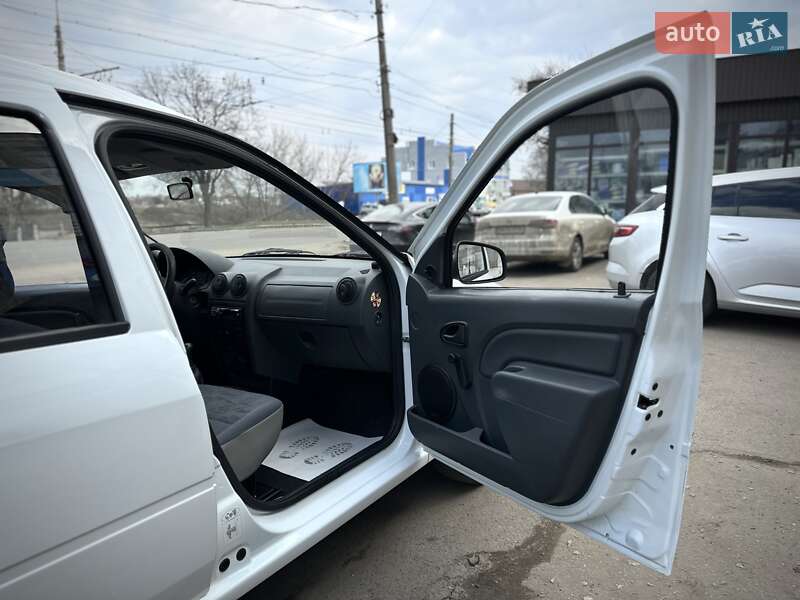 Универсал Dacia Logan MCV 2009 в Сумах