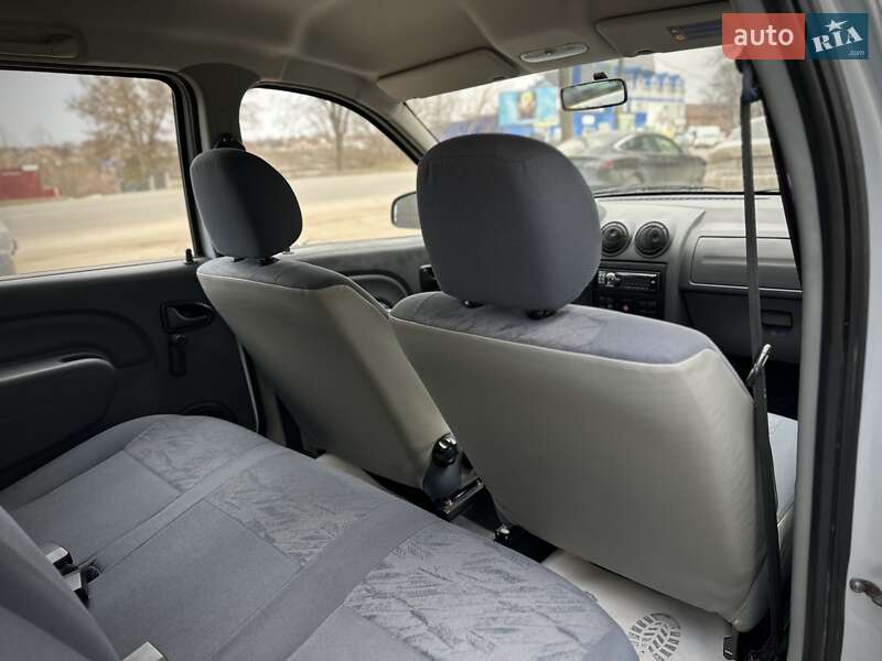 Универсал Dacia Logan MCV 2009 в Сумах