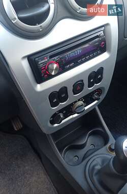 Универсал Dacia Logan MCV 2009 в 