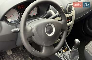 Універсал Dacia Logan MCV 2012 в 