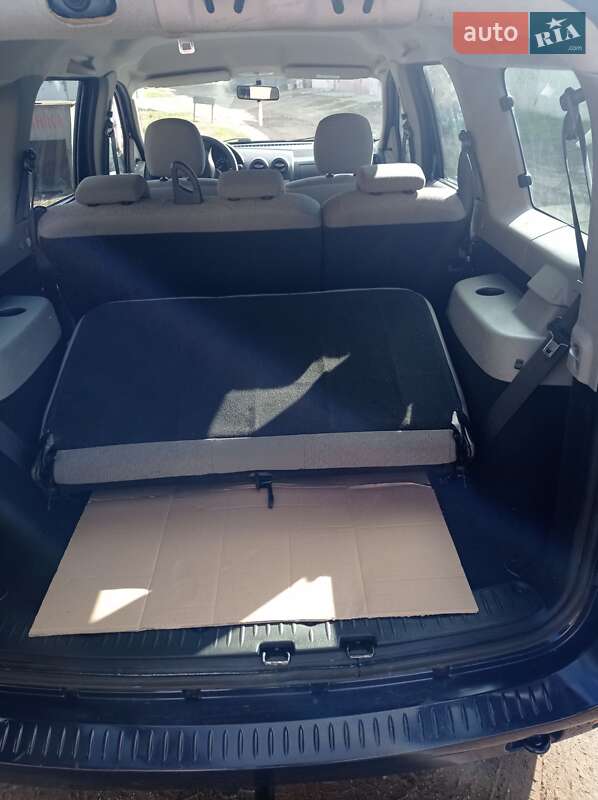 Универсал Dacia Logan MCV 2010 в Конотопе