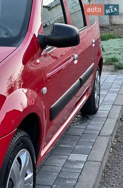 Универсал Dacia Logan MCV 2010 в 