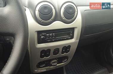 Универсал Dacia Logan MCV 2012 в 