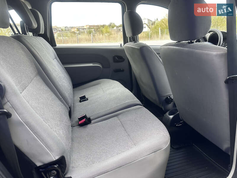 Универсал Dacia Logan MCV 2009 в Дубно