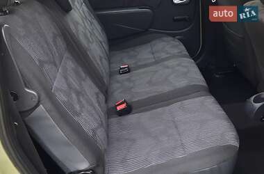 Универсал Dacia Logan MCV 2009 в 