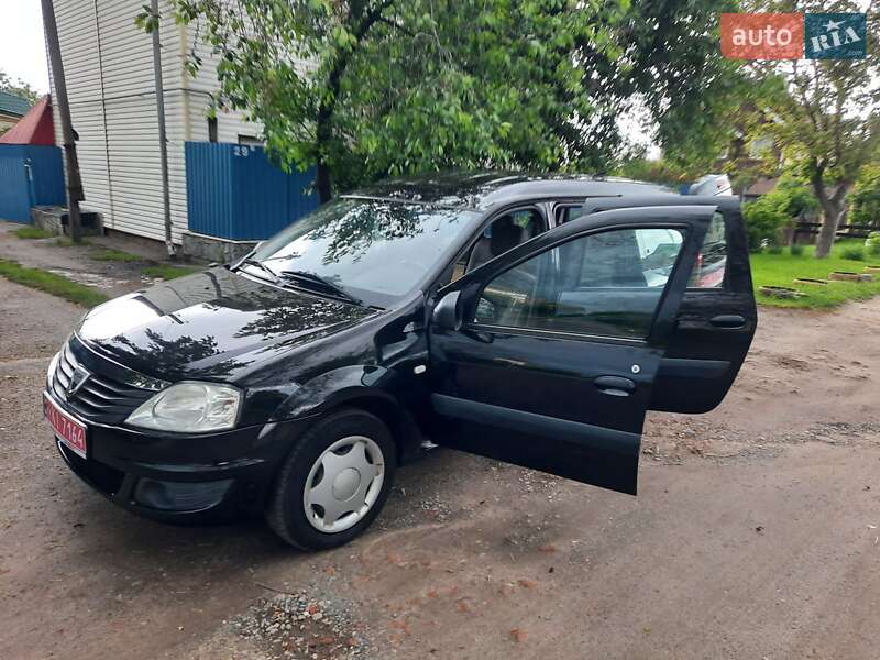 Универсал Dacia Logan MCV 2010 в Полтаве