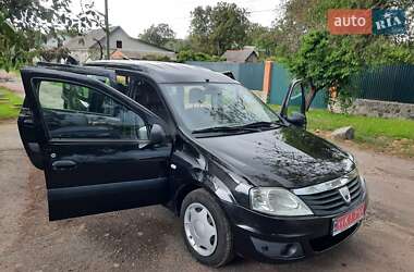 Универсал Dacia Logan MCV 2010 в 