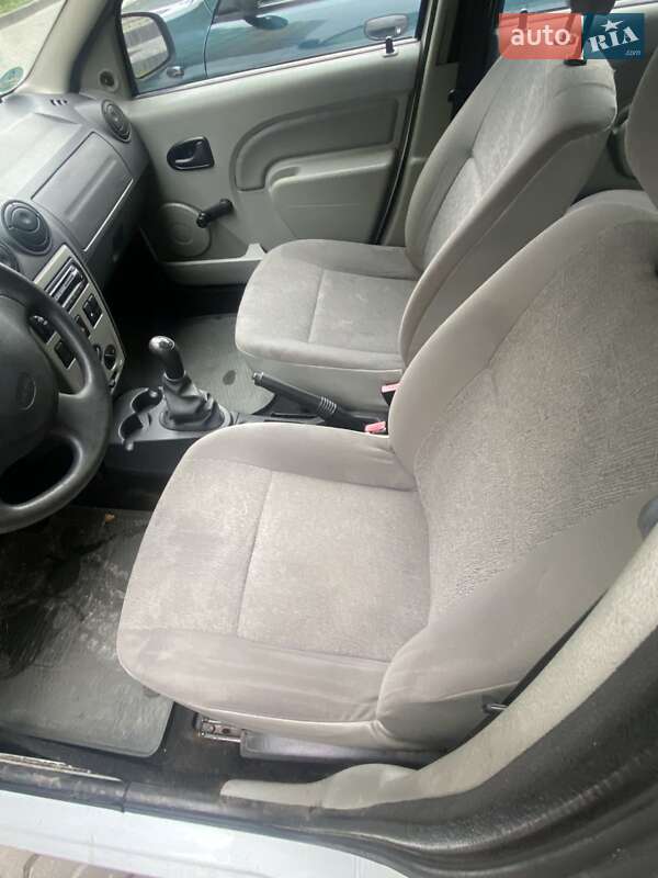 Універсал Dacia Logan MCV 2009 в Івано-Франківську