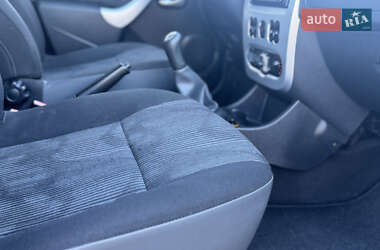Универсал Dacia Logan MCV 2010 в 