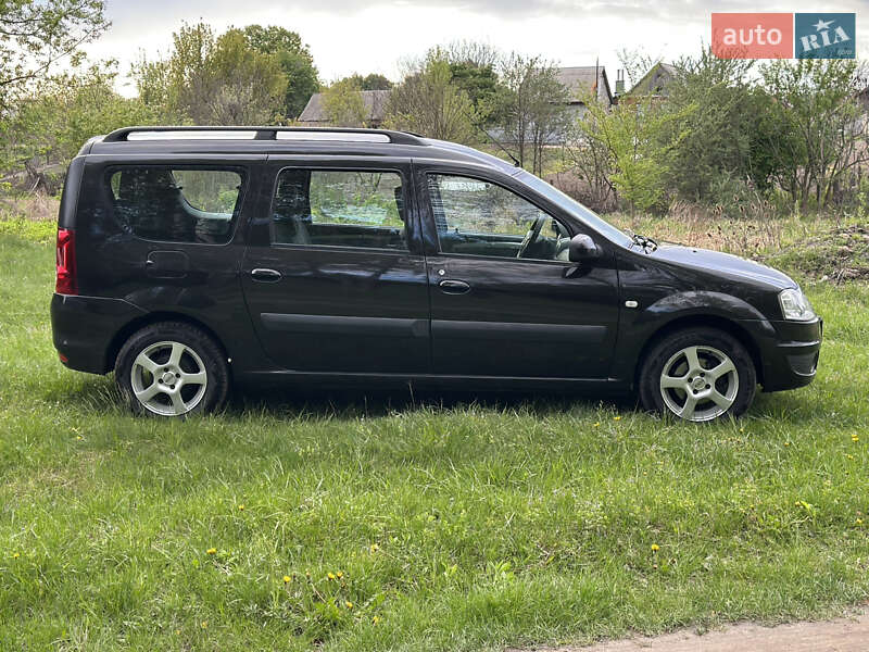 Універсал Dacia Logan MCV 2010 в Сумах