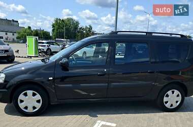 Универсал Dacia Logan MCV 2011 в 