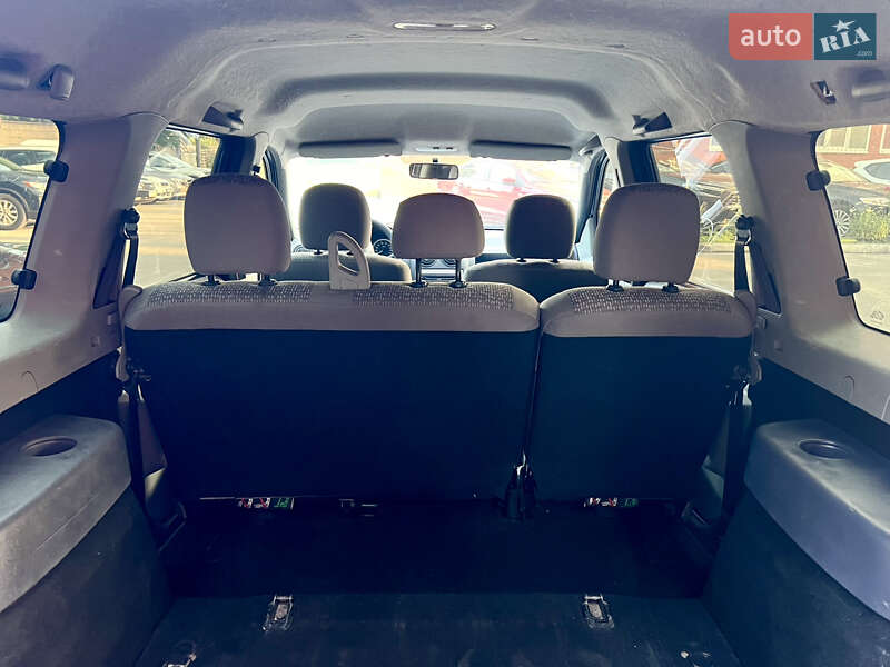 Универсал Dacia Logan MCV 2008 в Киеве