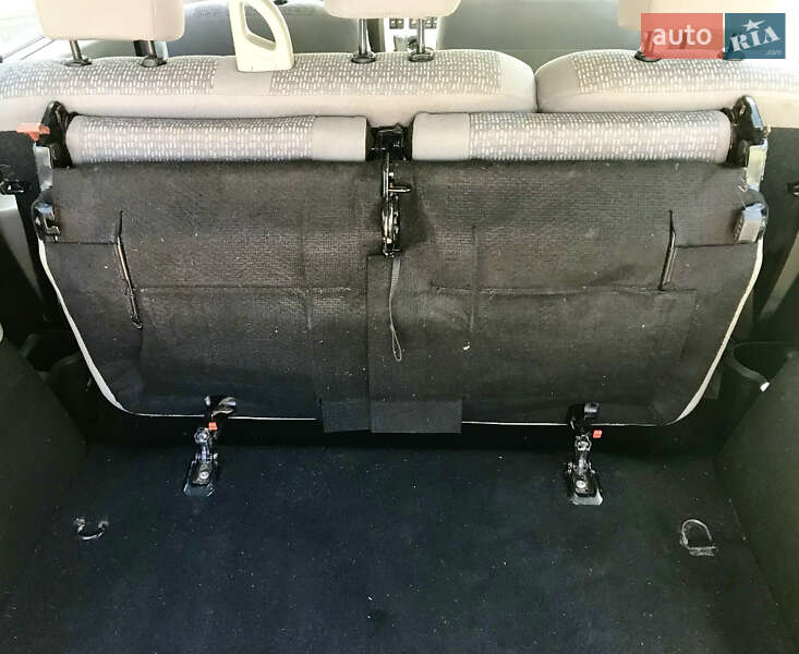 Универсал Dacia Logan MCV 2008 в Киеве