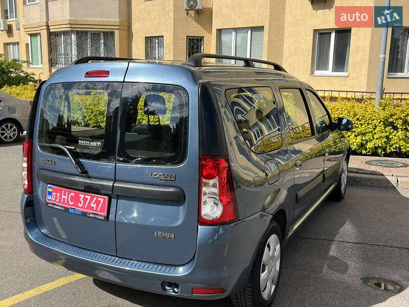 Универсал Dacia Logan MCV 2009 в Киеве
