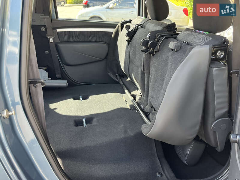 Универсал Dacia Logan MCV 2009 в Киеве