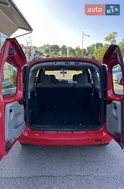 Универсал Dacia Logan MCV 2009 в 