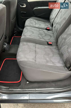 Универсал Dacia Logan MCV 2009 в 