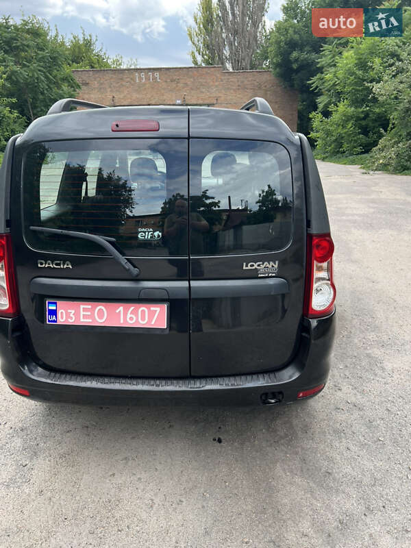 Універсал Dacia Logan MCV 2011 в Марганці