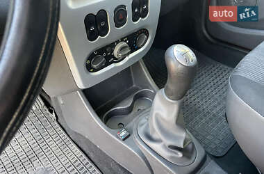 Универсал Dacia Logan MCV 2009 в 