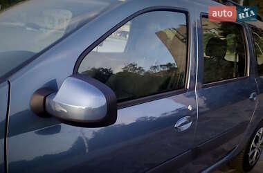 Универсал Dacia Logan MCV 2011 в 