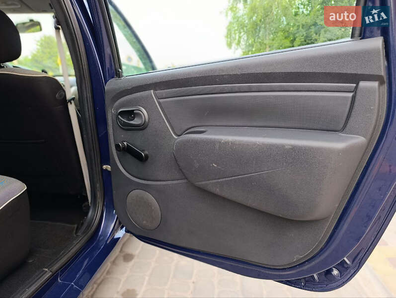 Универсал Dacia Logan MCV 2013 в Виннице