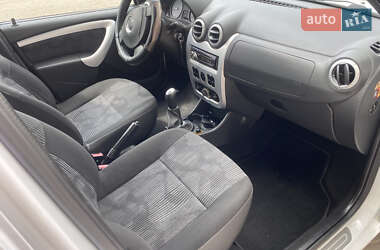 Универсал Dacia Logan MCV 2009 в 
