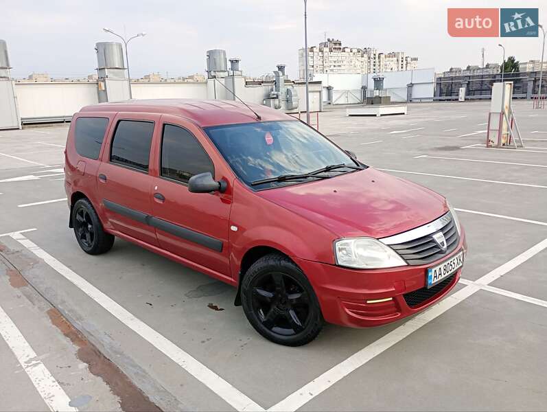 Универсал Dacia Logan MCV 2009 в Киеве