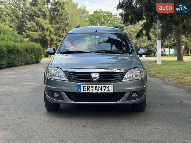 Универсал Dacia Logan MCV 2010 в Умани