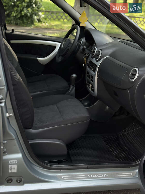Универсал Dacia Logan MCV 2010 в Умани