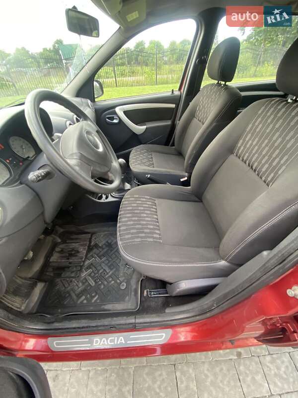 Универсал Dacia Logan MCV 2011 в Ивано-Франковске