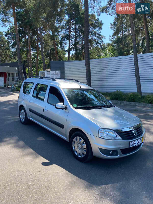 Универсал Dacia Logan MCV 2012 в 