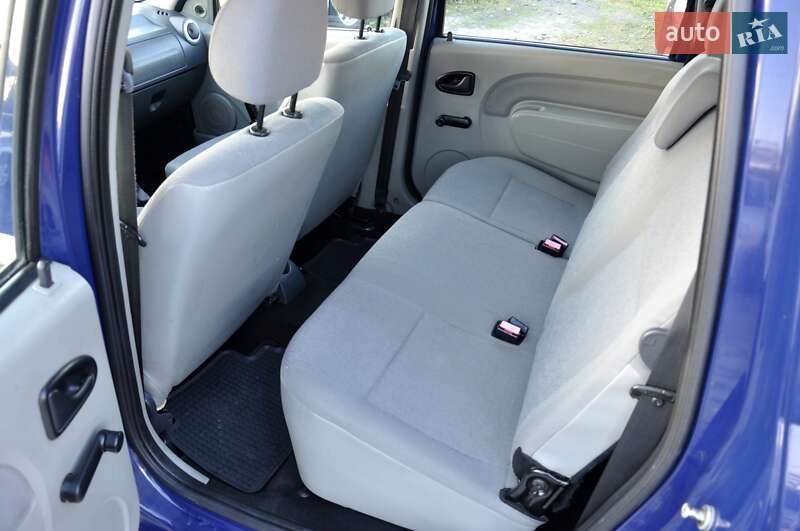Универсал Dacia Logan MCV 2010 в Львове