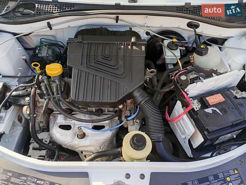 Универсал Dacia Logan MCV 2012 в Калиновке