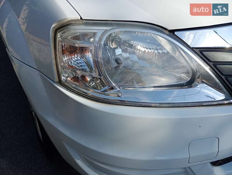 Универсал Dacia Logan MCV 2012 в Калиновке