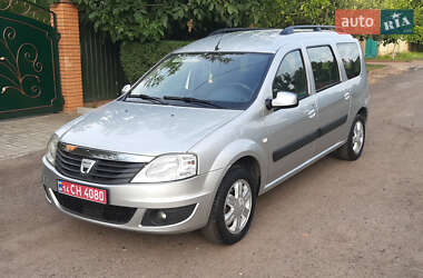 Универсал Dacia Logan MCV 2010 в Чернигове