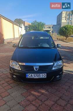 Универсал Dacia Logan MCV 2012 в 