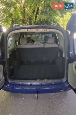 Универсал Dacia Logan MCV 2009 в 