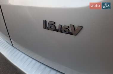 Универсал Dacia Logan MCV 2009 в 