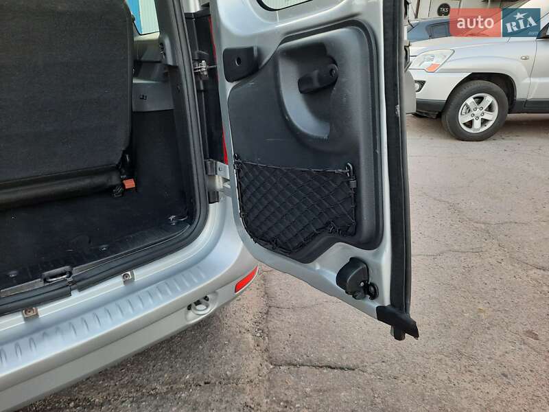 Універсал Dacia Logan MCV 2009 в Полтаві фото 59 Універсал Dacia Logan MCV 2009 в Полтаві