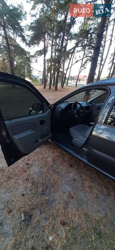 Универсал Dacia Logan MCV 2008 в Сумах