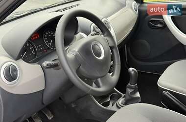 Универсал Dacia Logan MCV 2012 в 