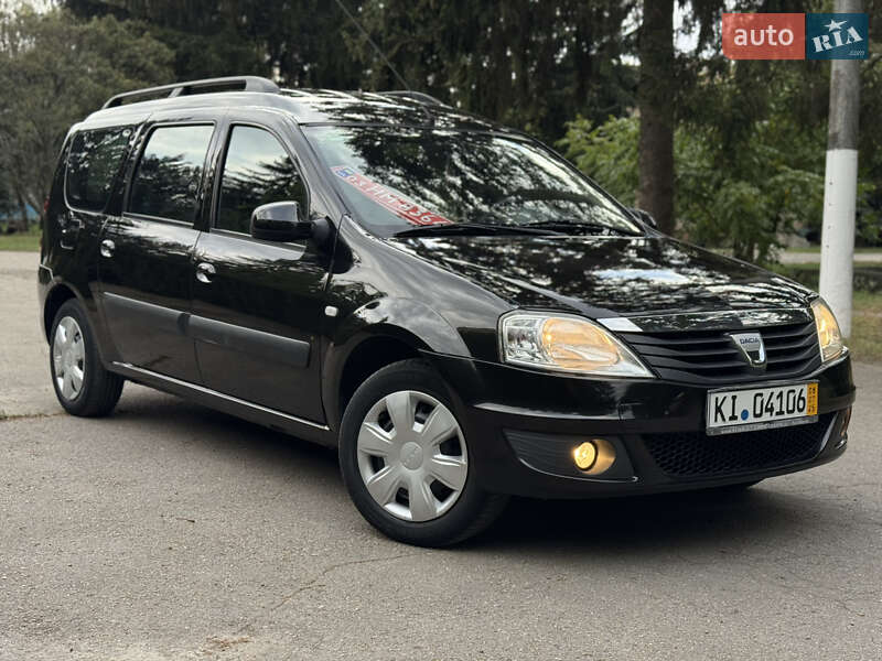 Универсал Dacia Logan MCV 2010 в 
