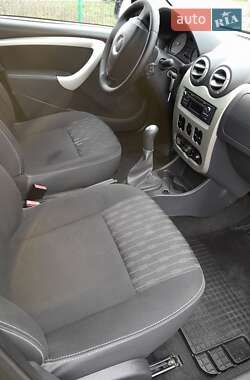 Универсал Dacia Logan MCV 2012 в 
