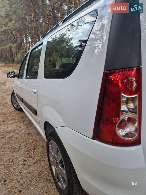 Универсал Dacia Logan MCV 2011 в Полтаве фото 25 Универсал Dacia Logan MCV 2011 в Полтаве