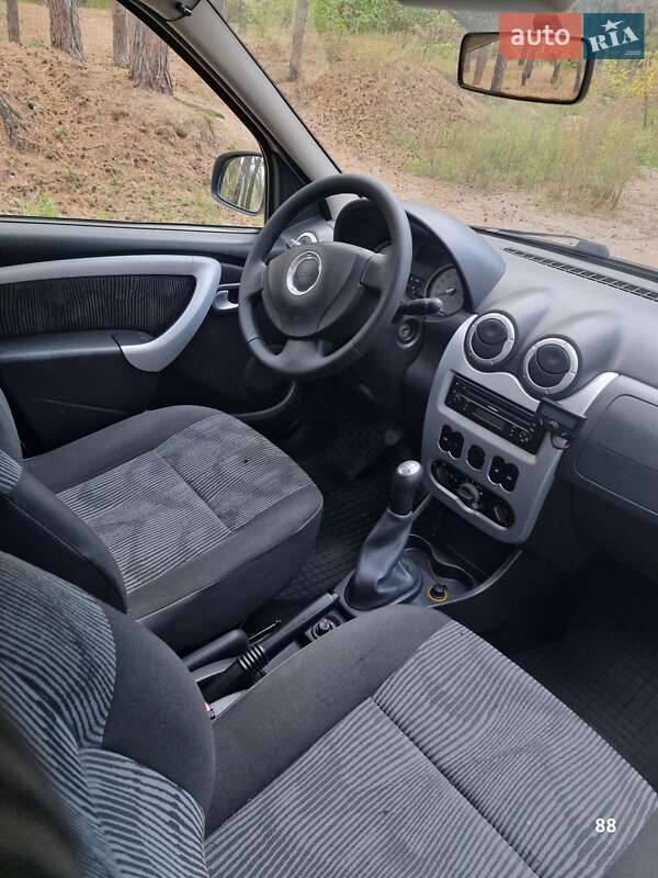 Универсал Dacia Logan MCV 2011 в Полтаве фото 98 Универсал Dacia Logan MCV 2011 в Полтаве
